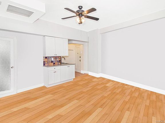 2nd image of 3875 Waldo Ave APT 5S