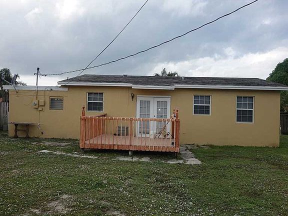 3rd image of 1580 NW 2nd Ln