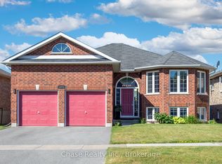 18 Saint Amant Rd, Penetanguishene, ON L9M 0A1