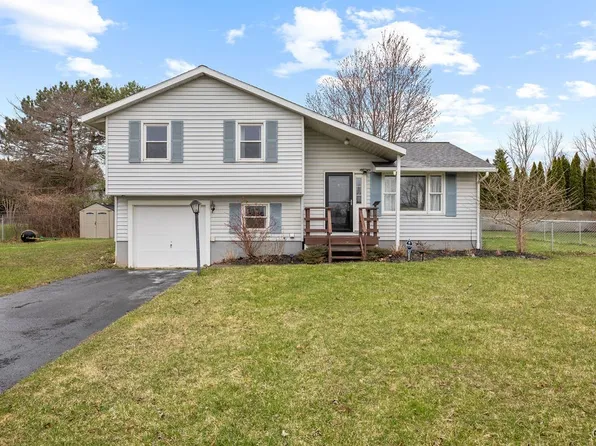 157 Murray St, Auburn, NY 13021