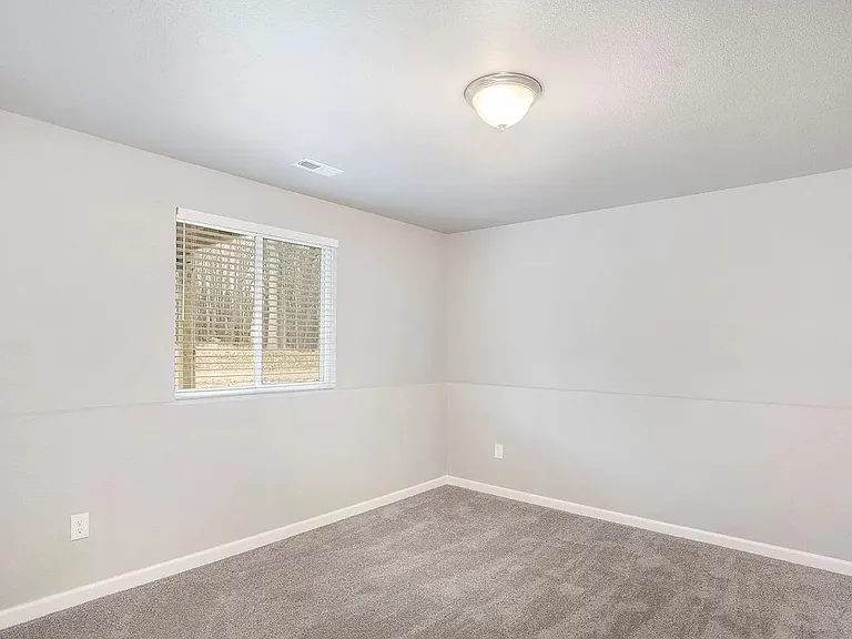 2375 Bethie Dr — Photo 14