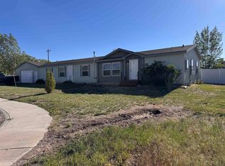 840 Willow Dr, Mountain View, WY 82939