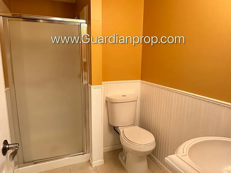 4046 Albany Cir — Photo 21