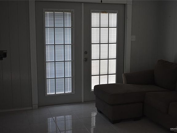 4th image of 3904 Mallard Dr