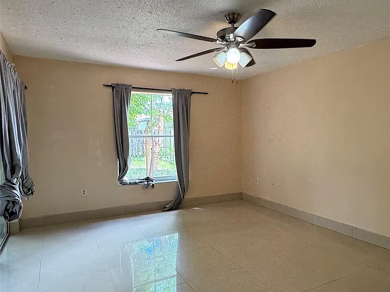 14332 SW 163rd St — Photo 22