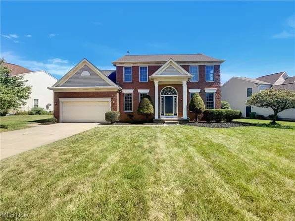 9740 Burton Dr, Twinsburg, OH 44087