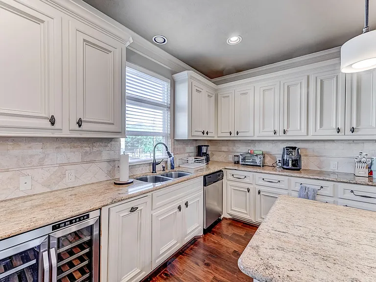1325 W 24th St #D — Photo 15