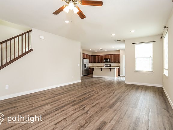 4th image of 5624 Cornerstone Dr