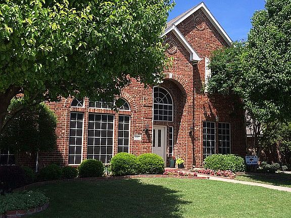 3rd image of 6317 Hilltop Dr