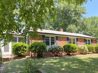709 Barksdale Dr, Raleigh, NC 27604