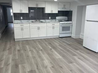 293 E Kinney St, Newark, NJ 07105