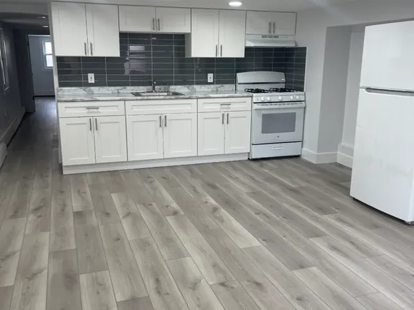 293 E Kinney St, Newark, NJ 07105