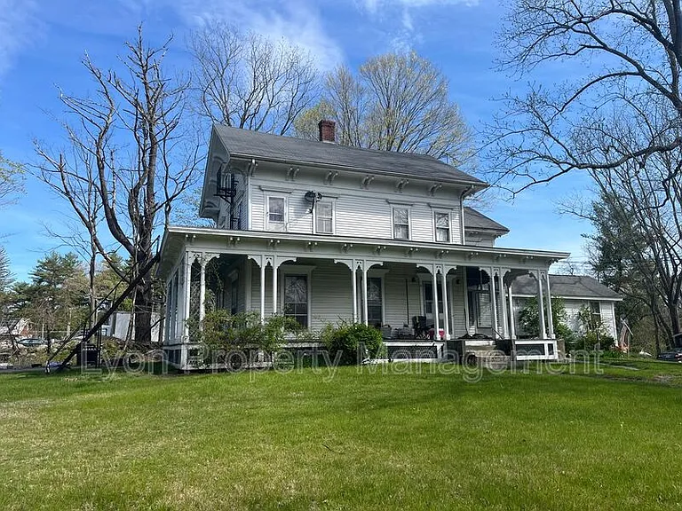 12 Oil Mill Ln #3-3A — Photo 2