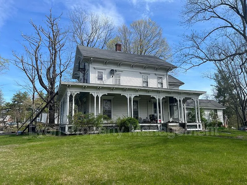 Building Photo - 12 Oil Mill Ln #3-3A