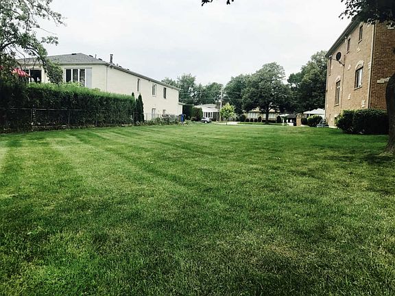 4th image of 2251 Eastview Dr