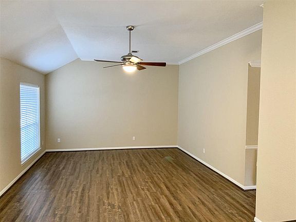 3rd image of 7917 Pecan Dr