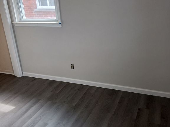 3rd image of 25425 Barbara St
