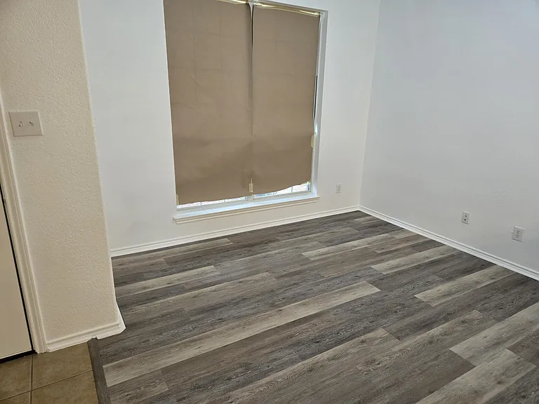 405 Point Valley — Photo 15