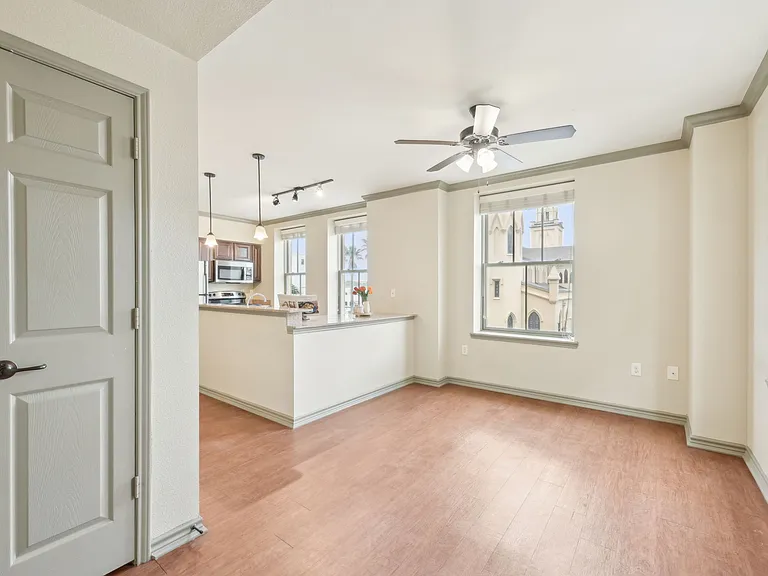2101 Church Street — Photo 108
