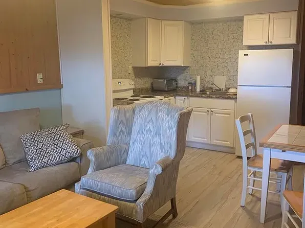 2900 NW Oar Ave #1, Lincoln City, OR 97367