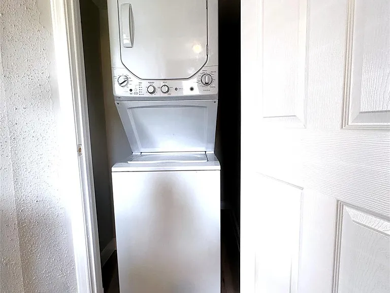 3214 Hutchins St #2 — Photo 9