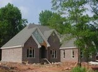 1041 Dials Plantation Dr, Statham, GA 30666