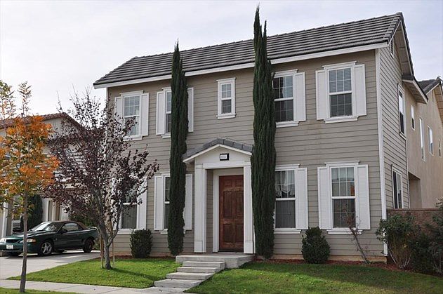 2nd image of 25277 Noble Canyon St