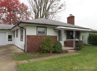 33792 Otto Ave, Fraser, MI 48026