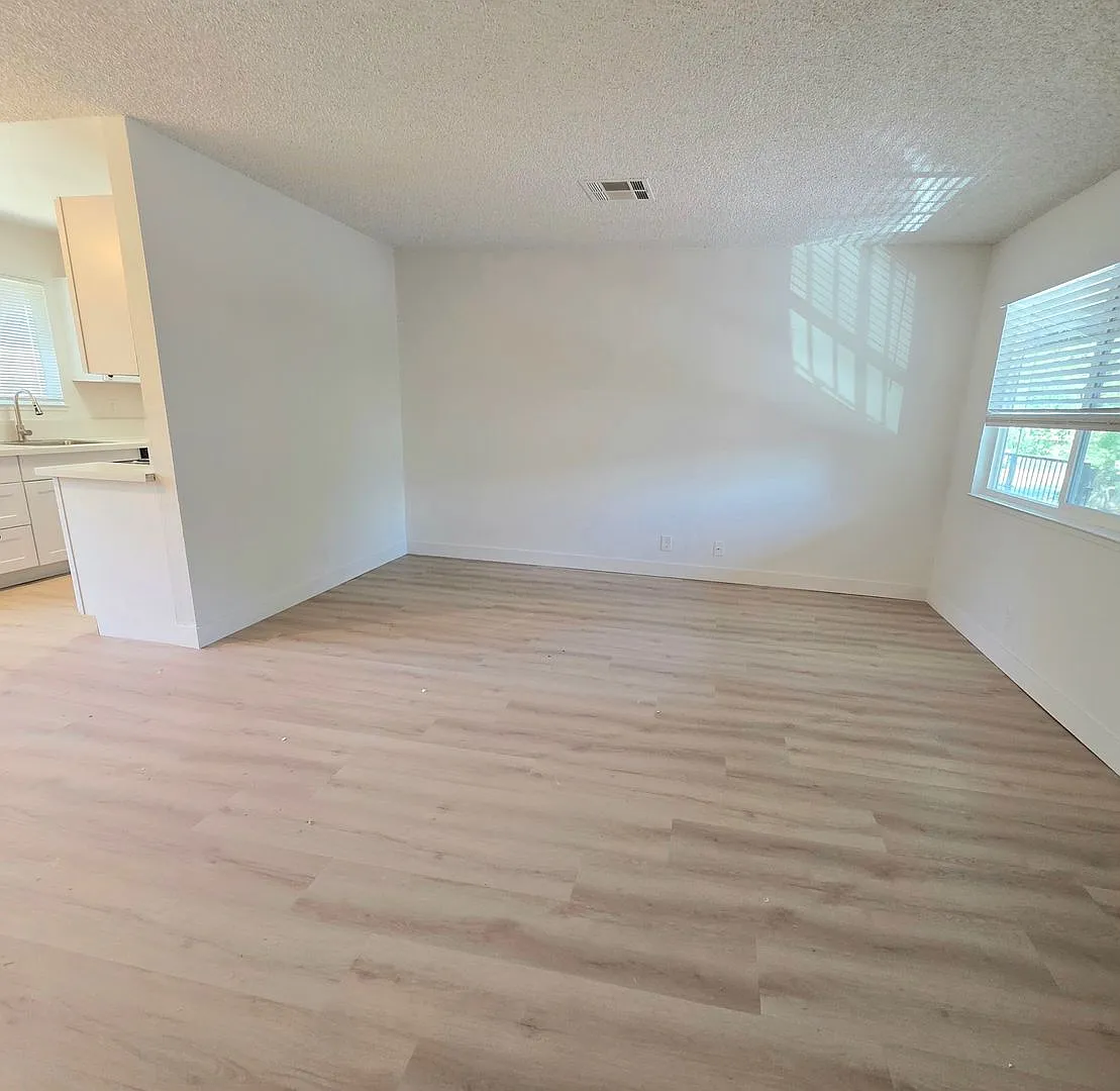 155 Boulder Creek Court — Photo 2
