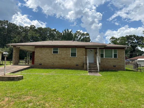 123 Farmere Cir, North Little Rock, AR 72118