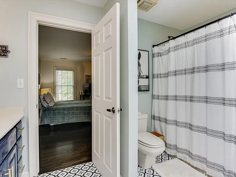 126 Dewberry Ln — Photo 35