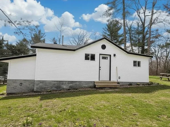 2469 N Dodge Lake Ave, Harrison, MI 48625