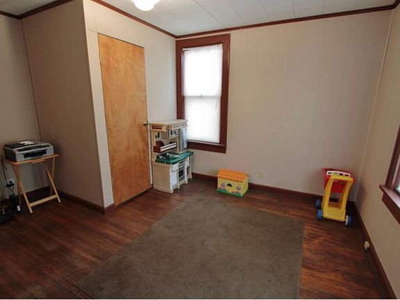 Main level BR w/full bath