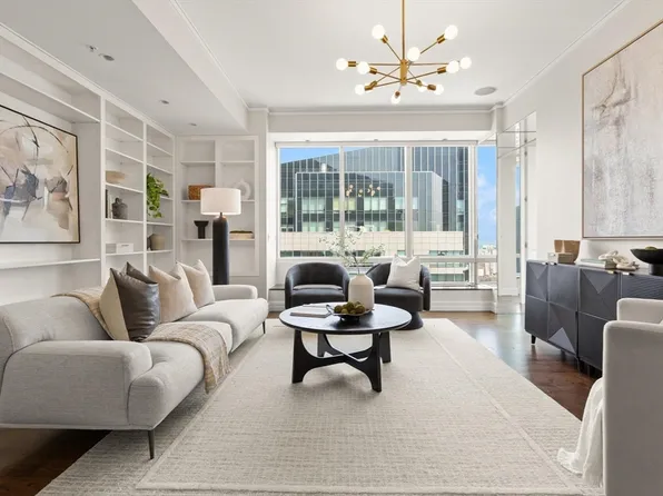 2 Avery St APT 36F, Boston, MA 02111