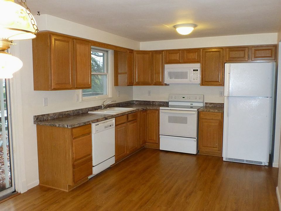 1st image of 119 Braethorn Dr