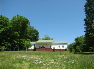 200 Downhome Ln, Savannah, TN 38372