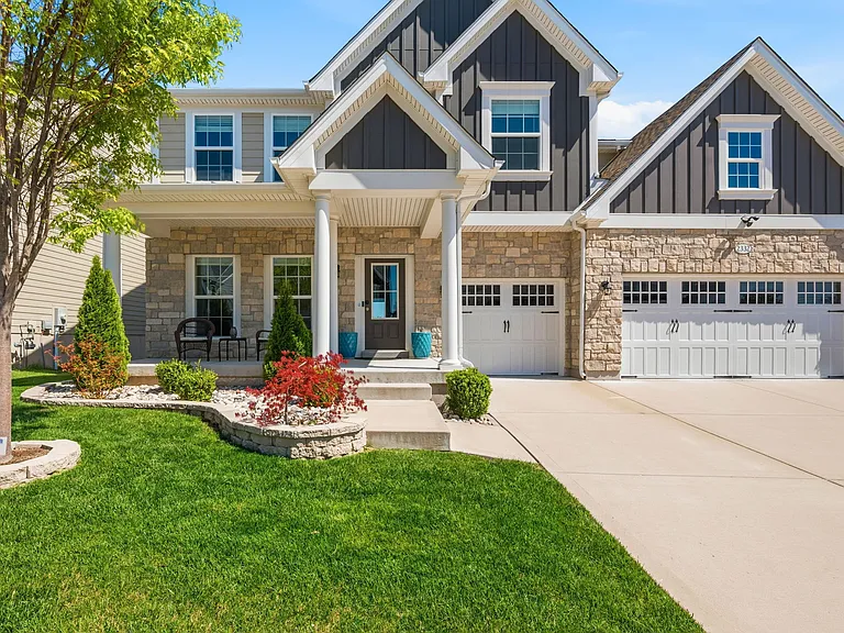 2332 Sand Cherry Dr — Photo 2