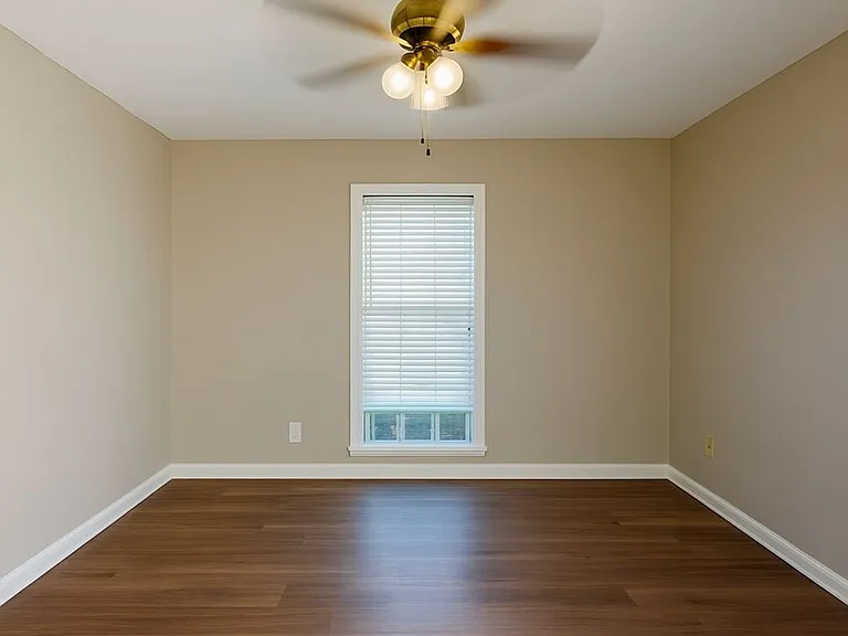 1806 Heatherton Dr — Photo 18