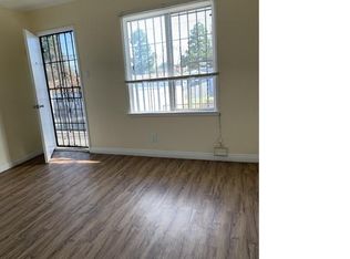 1016 W 109th Pl APT 6, Los Angeles, CA 90044