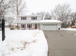8247 S 79th St, Franklin, WI 53132