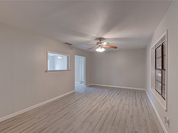 4th image of 252 S 9th St