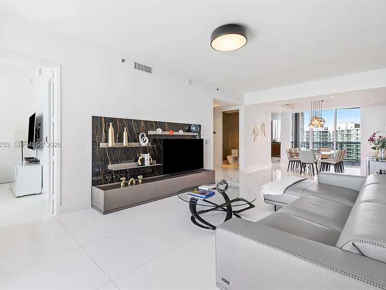 15811 Collins Ave #1604 — Photo 4
