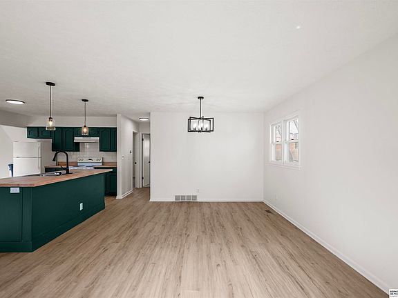 4th image of 6614 Parkview Ln