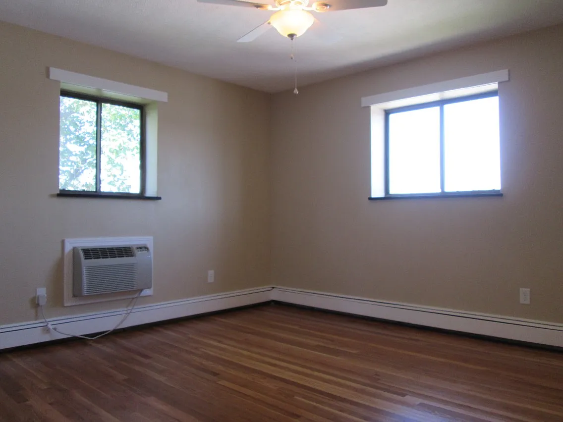 2 bed, 685 sqft, $2,600 — Photo 4