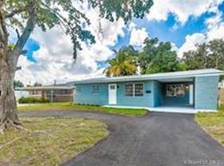 2220 N 56th Ter, Hollywood, FL 33021