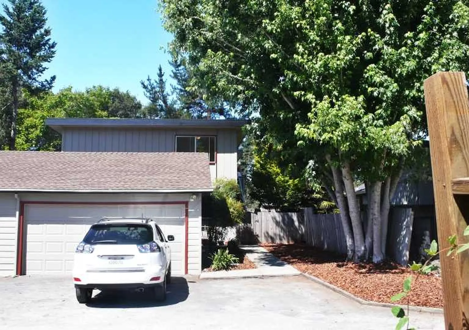 Lovely 3 Bedroom Home in Scotts Valley — Photo 1
