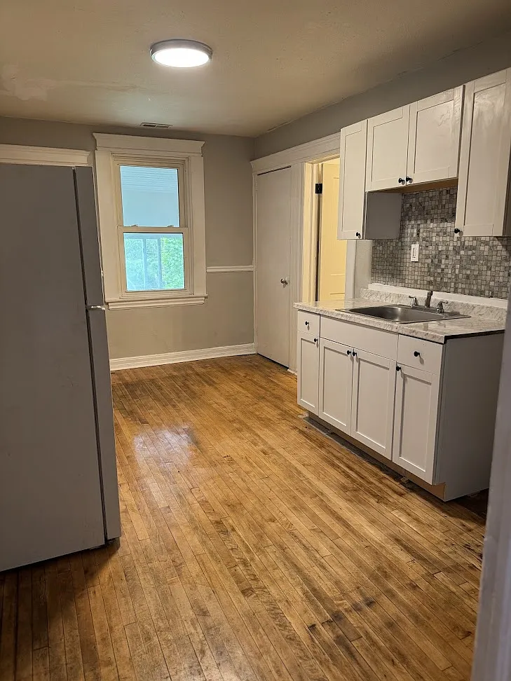 3873 Fischer Ave — Photo 1