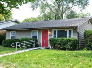 1406 E Fairlawn Dr, Urbana, IL 61801