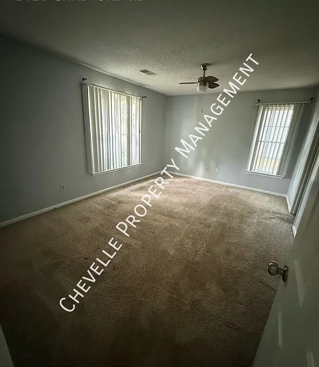 1423 Chadford Rd