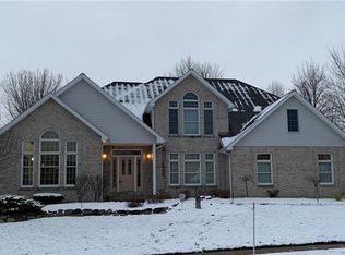 6158 Cobblestone Dr, Erie, PA 16509